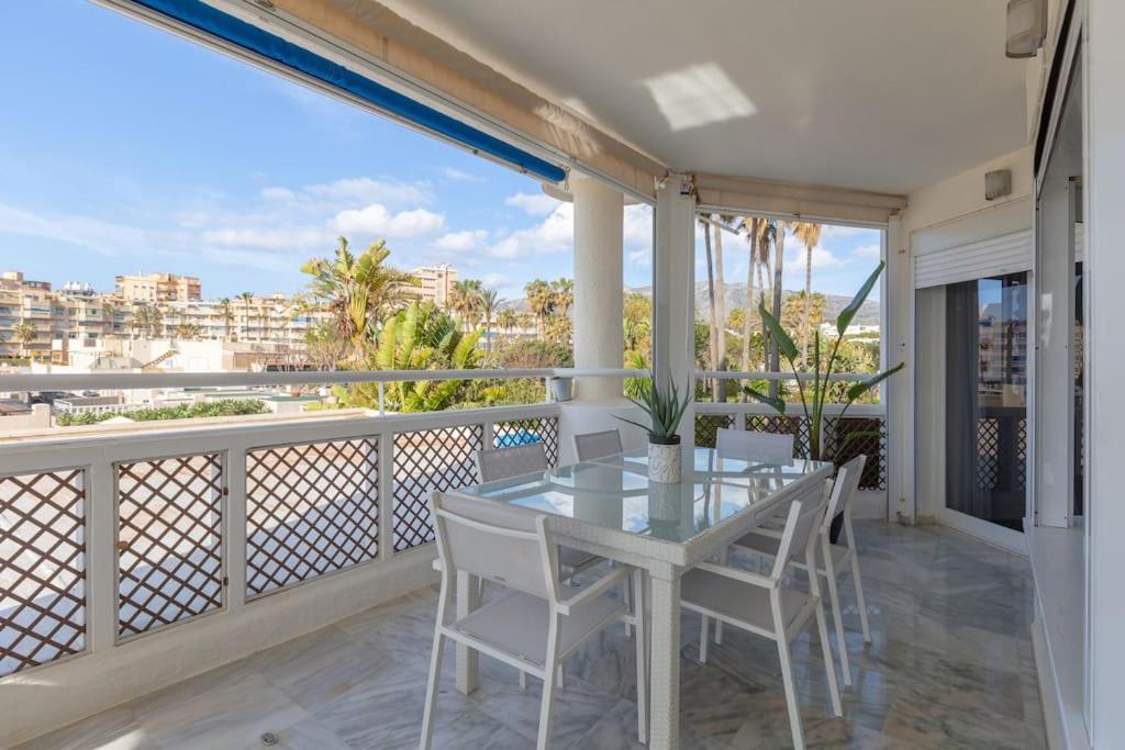 Edén Costa Lago PRIMERA LÍNEA DE MAR Torremolinos Kültér fotó