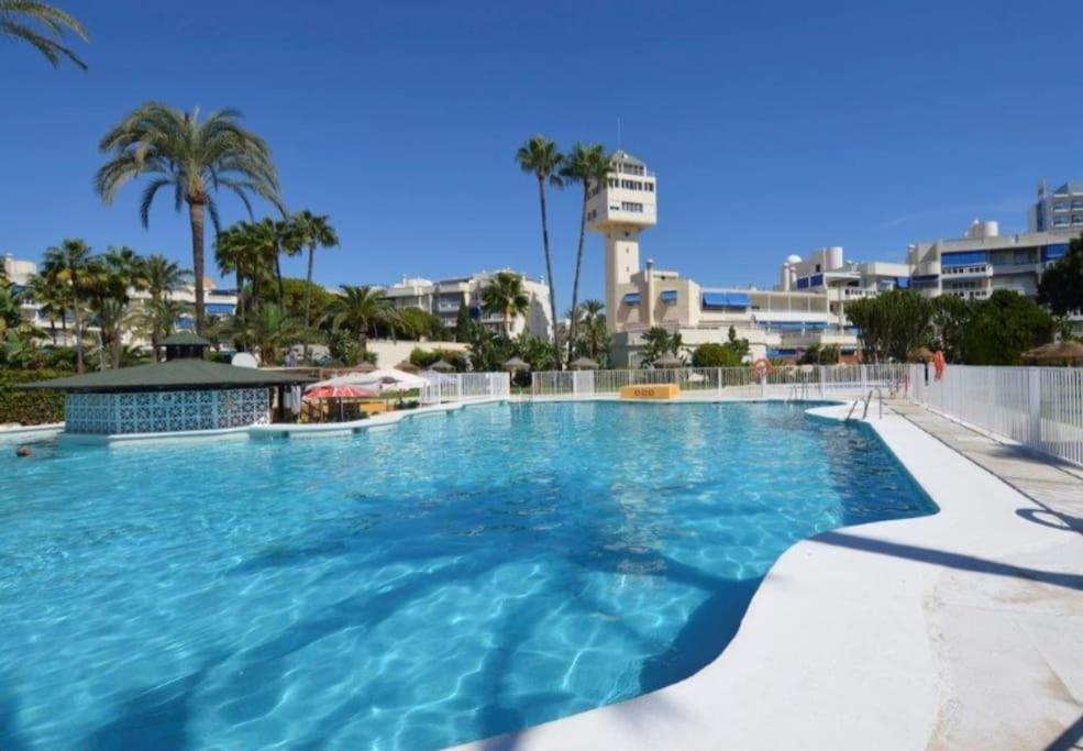 Edén Costa Lago PRIMERA LÍNEA DE MAR Torremolinos Kültér fotó